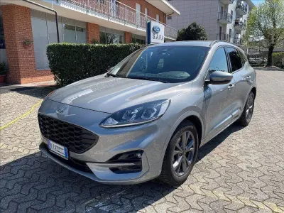 Usata Ford Kuga ST-Line 150 CV (110 kW) 2023 Grigio SUV