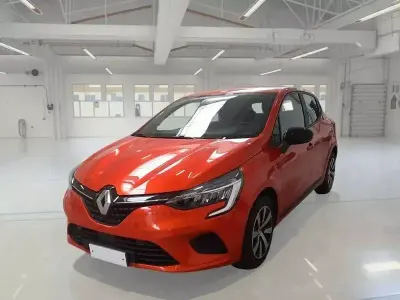 Usata Renault Clio V Equilibre 91 CV (66 kW) 2023 Berlina