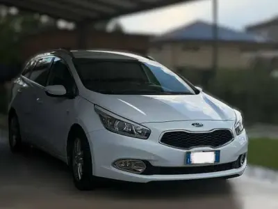 Usata Kia Ceed Sportswagon 110 CV (80 kW) 2015 Bianco Station wagon