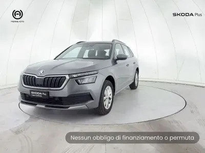 Używany Skoda Kamiq Ambition 95 KM (69 kW) 2023 Szary SUV