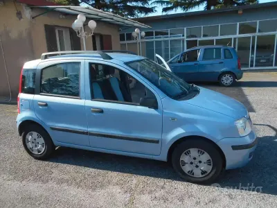Begagnad Fiat Panda Dynamic 69 HK (50 kW) 2009 Blå Halvkombi