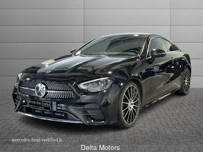 Usata Mercedes E220 Premium 194 CV (142 kW) 2021 Nero Coupé