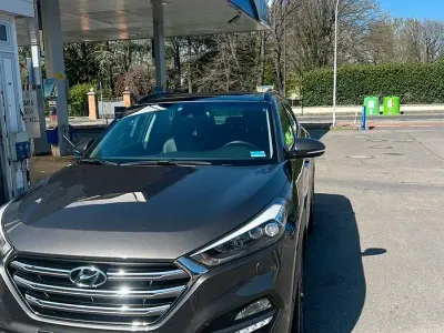 Usata Hyundai Tucson 136 CV (100 kW) 2016 Grigio SUV