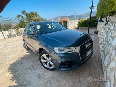 Usata Audi Q3 Sport 120 CV (88 kW) 2016 Blu SUV