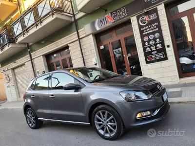 Usata VW Polo 90 CV (66 kW) 2016 Grigio Berlina