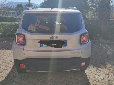 Usata Jeep Renegade 120 CV (88 kW) 2016 Grigio SUV