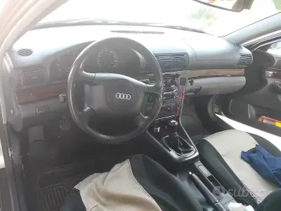 Usata Audi A4 125 CV (91 kW) 1999 Berlina