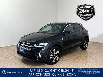 Usata VW T-Roc R-line 116 CV (85 kW) 2023 Deep black SUV