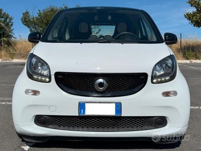 Usata 2015 Smart ForTwo Coupé Utilitaria | 10.500 € (Cara)