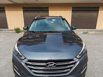 Usata Hyundai Tucson Xpossible 116 CV (85 kW) 2018 Grigio SUV