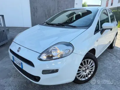 Occasion Fiat Grande Punto 70 ch (51 kW) 2017 Blanc Citadine