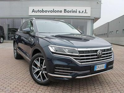 Usata VW Touareg Elegance 286 CV (210 kW) 2023 Meloe blue crystal SUV