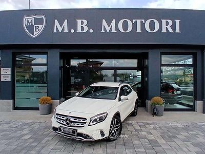 Usata Mercedes GLA200 Executive 136 CV (100 kW) 2017 Bianco SUV