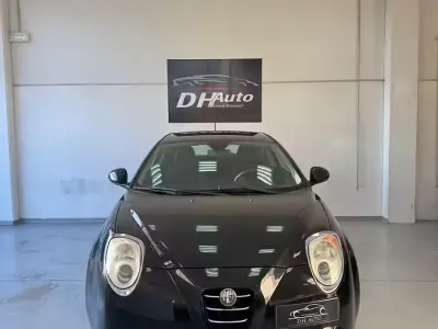 Usata Alfa Romeo MiTo Distinctive 105 CV (77 kW) 2010 Nero Utilitaria