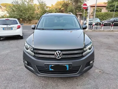 Usata VW Tiguan 140 CV (102 kW) 2013 Grigio SUV