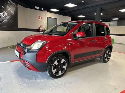 Usata Fiat Panda Cross Cross 69 CV (50 kW) 2024 Rosso passione Utilitaria