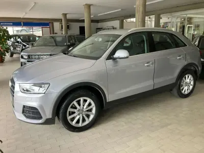 Usata Audi Q3 Business 150 CV (110 kW) 2015 Argento metallizzato SUV