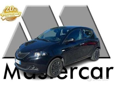 Usata Lancia Ypsilon Gold 69 CV (50 kW) 2022 Nero Utilitaria