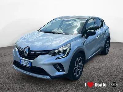 Usata Renault Captur Intens 101 CV (74 kW) 2023 Grigio SUV