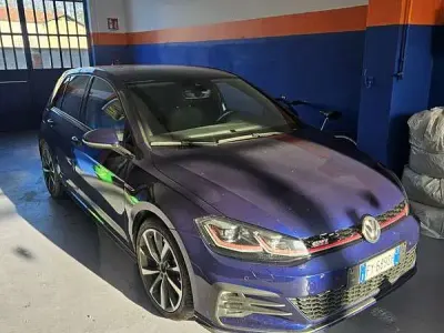 Usata VW Golf VII GTI 245 CV (180 kW) 2018 Blu/azzurro Berlina