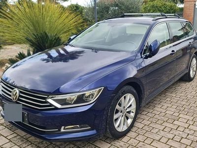 Usata VW Passat 120 CV (88 kW) 2018 Blu Station wagon