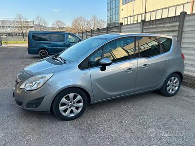Occasion Opel Meriva 95 ch (69 kW) 2012 Gris Monospace