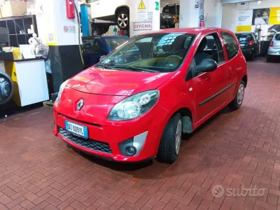 Gebraucht Renault Twingo 58 PS (42 kW) 2010 Rot Kleinwagen