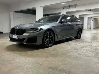 Usata BMW 540 M Sport 340 CV (250 kW) 2023 Sky scraper grey metallic Station wagon