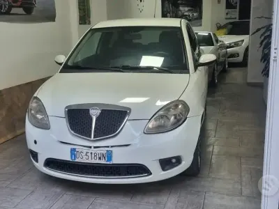 Usata Lancia Ypsilon 69 CV (50 kW) 2008 Bianco Utilitaria