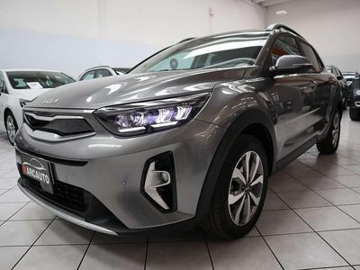 Usata Kia Stonic Style 83 CV (61 kW) 2024 Grigio SUV