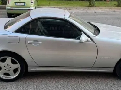 Usata Mercedes SLK200 163 CV (119 kW) 2001 Argento Cabrio