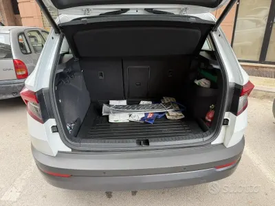 Usata Skoda Karoq Executive 116 CV (85 kW) 2020 Bianco SUV