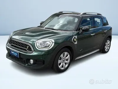 Usata Mini Cooper S Countryman 136 CV (100 kW) 2018 Verde SUV