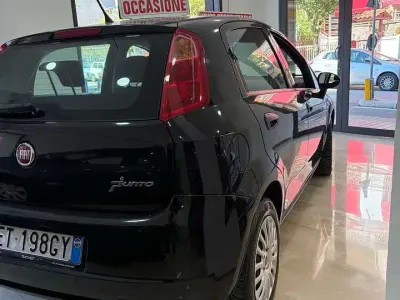 Usata Fiat Punto Easy 75 CV (55 kW) 2013 Nero Utilitaria