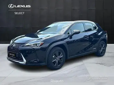 Usata Lexus UX Executive Line 184 CV (135 kW) 2022 Nero SUV