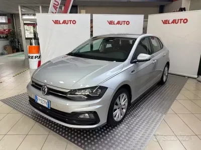 Usata VW Polo Highline 95 CV (69 kW) 2018 Grigio Utilitaria