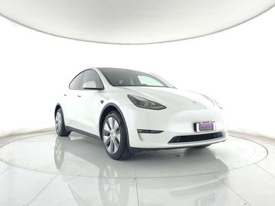 Usata Tesla Model Y 152 kW (208 CV) 2023 Bianco perlato SUV