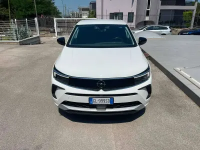 Usata Opel Grandland X Business Elegance 131 CV (96 kW) 2022 Bianco SUV