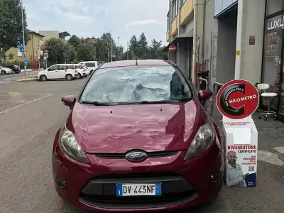 Usata Ford Fiesta Titanium 82 CV (60 kW) 2009 Viola Berlina