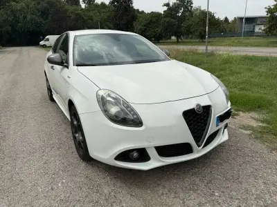 Usata Alfa Romeo Giulietta Sprint 150 CV (110 kW) 2015 Utilitaria