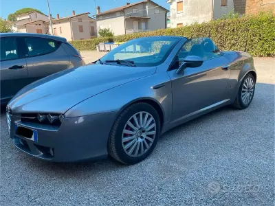 Usata Alfa Romeo Spider Exclusive 200 CV (147 kW) 2007 Grigio Cabrio