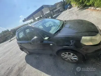 Usata Fiat Sedici 120 CV (88 kW) 2010 Nero SUV