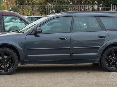 Usata Subaru Outback 165 CV (121 kW) 2007 Grigio Station wagon