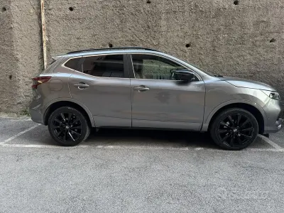 Usata Nissan Qashqai N-TEC 116 CV (85 kW) 2020 Grigio SUV