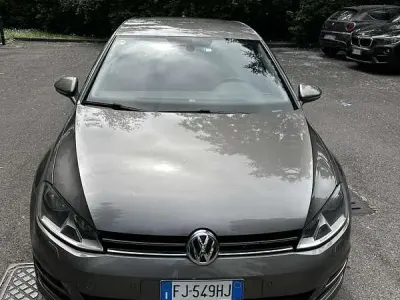 Second-hand VW Golf VII Highline 110 CP (80 kW) 2016 Gri Berlinǎ