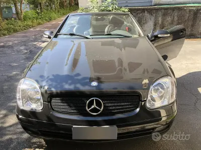 Usado Mercedes SLK230 197 CV (144 kW) 2001 Negro Descapotable
