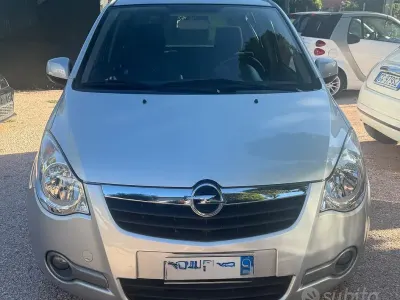 Usata Opel Agila Enjoy 86 CV (63 kW) 2011 Grigio Utilitaria