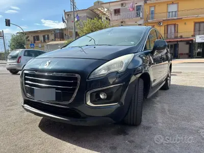 Usata Peugeot 3008 Allure 115 CV (84 kW) 2015 Blu Station wagon