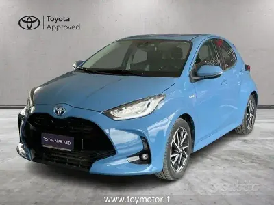 Usata Toyota Yaris Hybrid Trend 116 CV (85 kW) 2020 Blu Berlina
