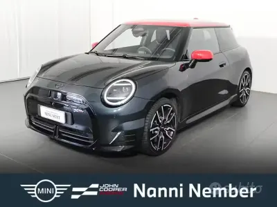 Usata Mini John Cooper Works 218 CV (160 kW) 2024 Grigio Utilitaria
